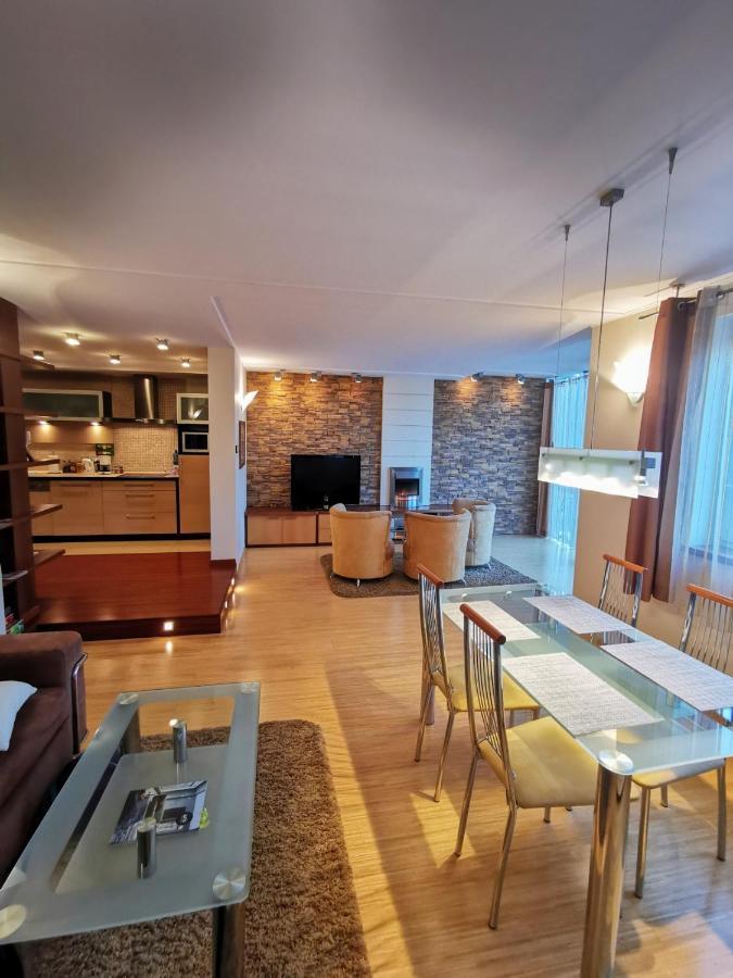Uroczy Apartament Przy Deptaku Z Parkingiem. Поляница-Здруй Экстерьер фото